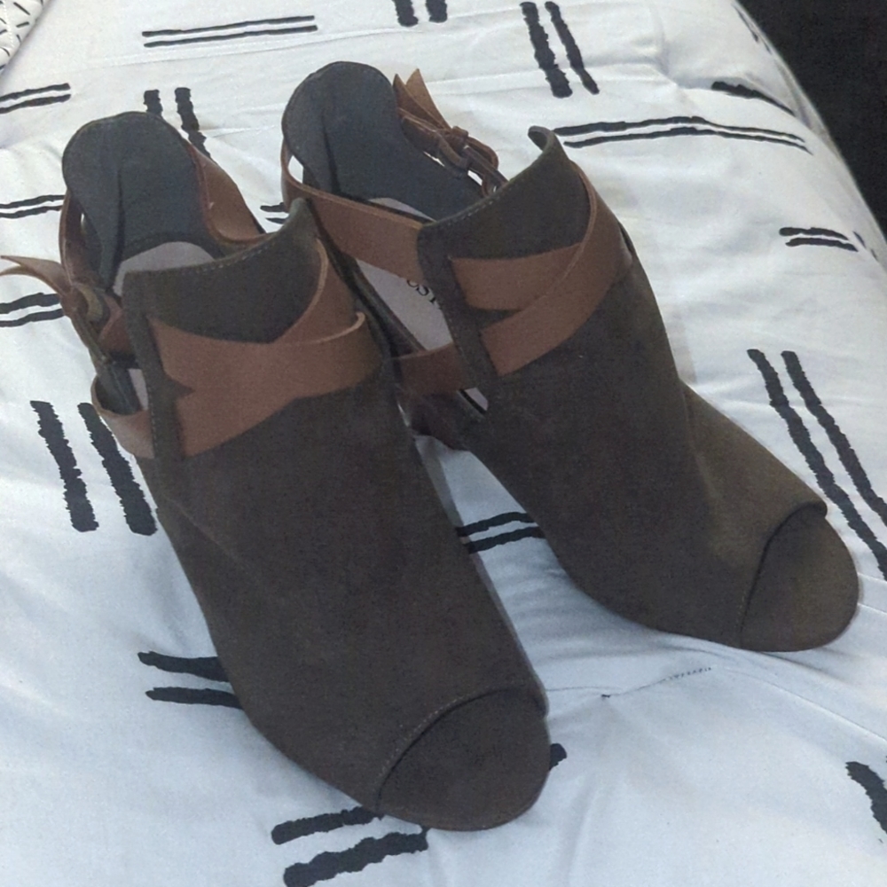 Olive just fab booties